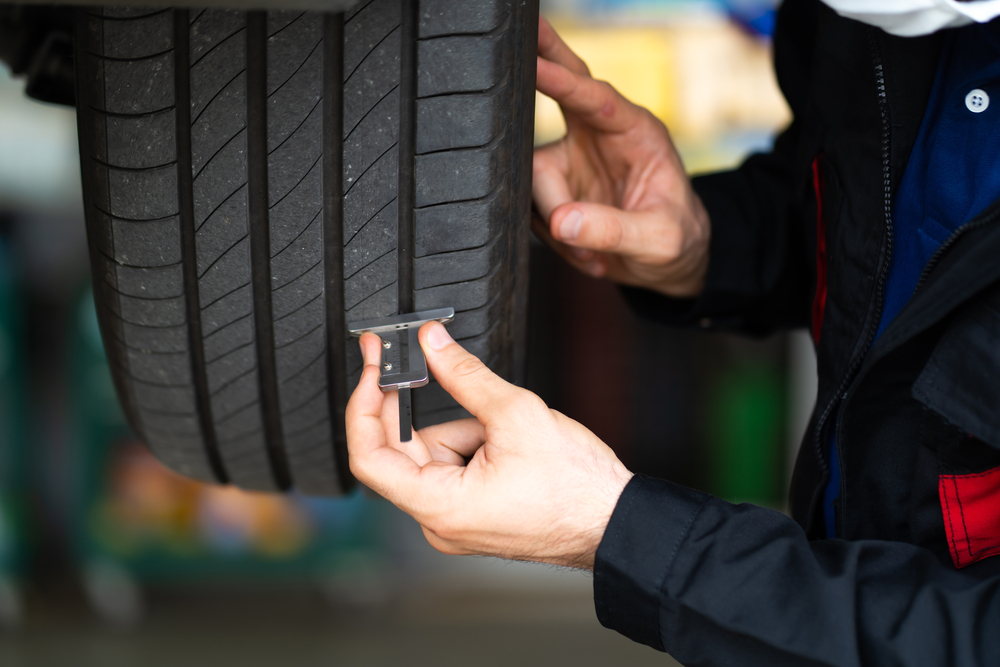 Aké vlastnosti musia spĺňať bezpečné pneumatiky?